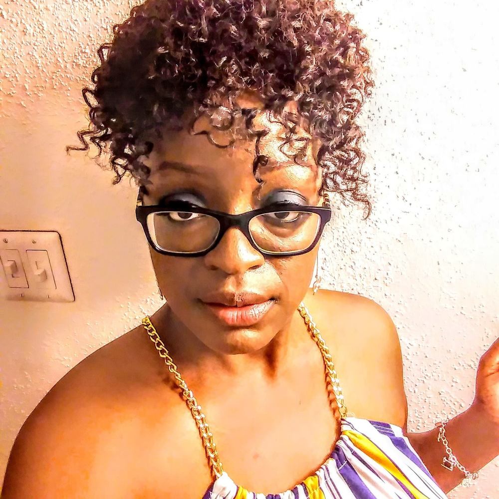 Meet your Posher, Quinesha